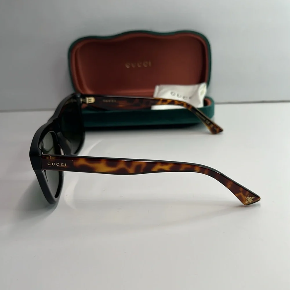 New Authentic Gucci GG0158SN 002 Tortoise Sunglasses with Olive Lenses